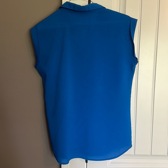 💙 5 For $20 - New Your and Company blouse - Picture 3 of 3